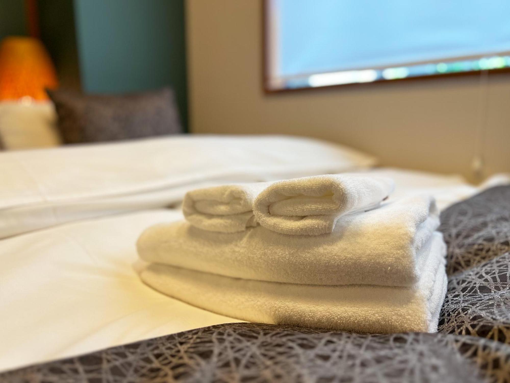 Hotel Hagoromo Hiroshima Bagian luar foto