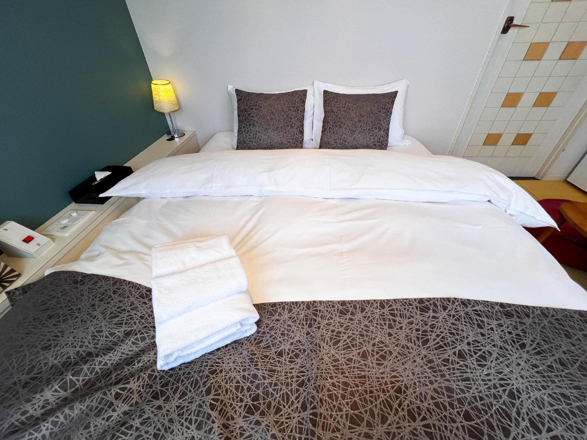 Hotel Hagoromo Hiroshima Bagian luar foto